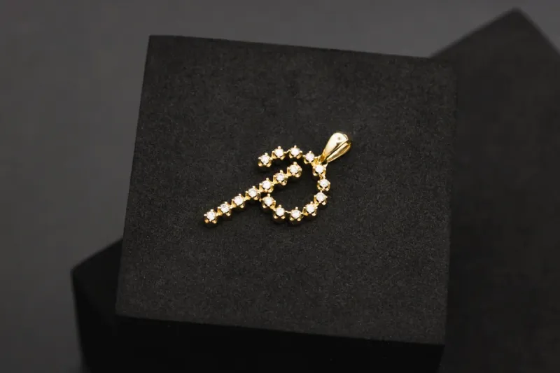 9ct Yellow Gold Diamond P Pendant 0.18ct