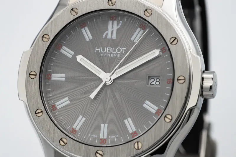 Hublot Classic Fusion 41mm Quartz Black Rubber 1905.GF40.01 2008