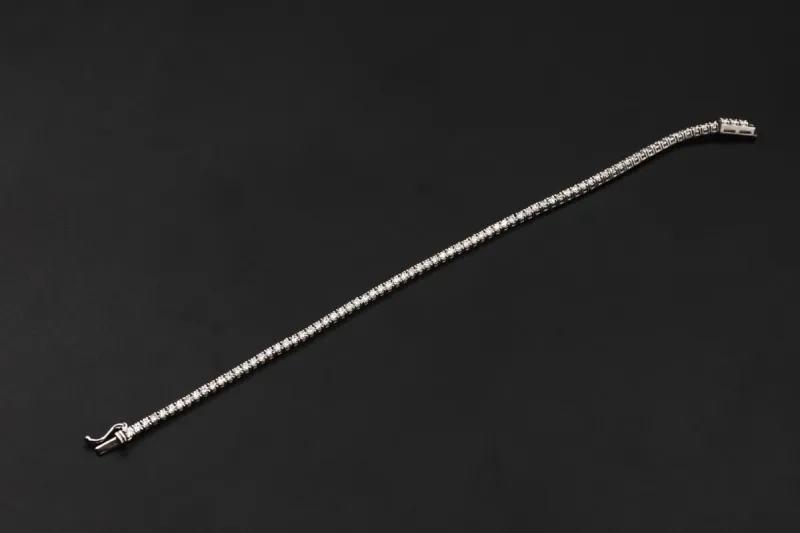14ct White Gold Diamond Tennis Bracelet 2.40ct