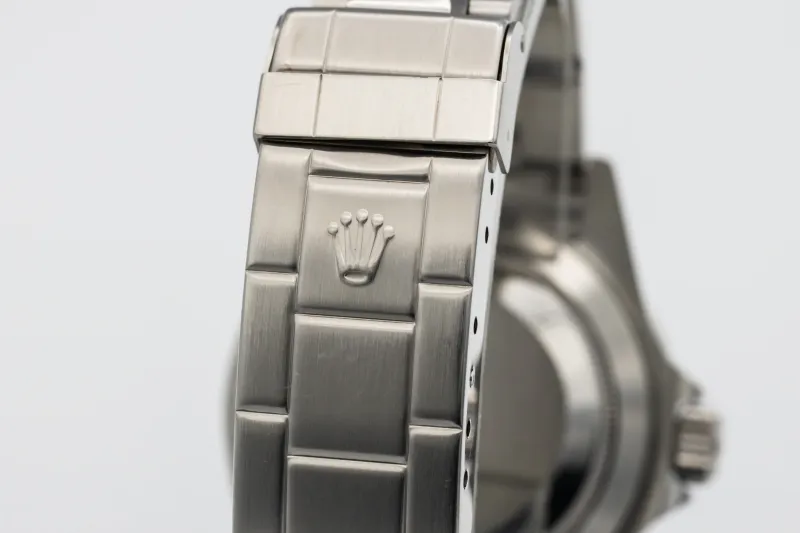 Rolex Submariner 40mm Stainless Steel Oyster 16610LV 2009