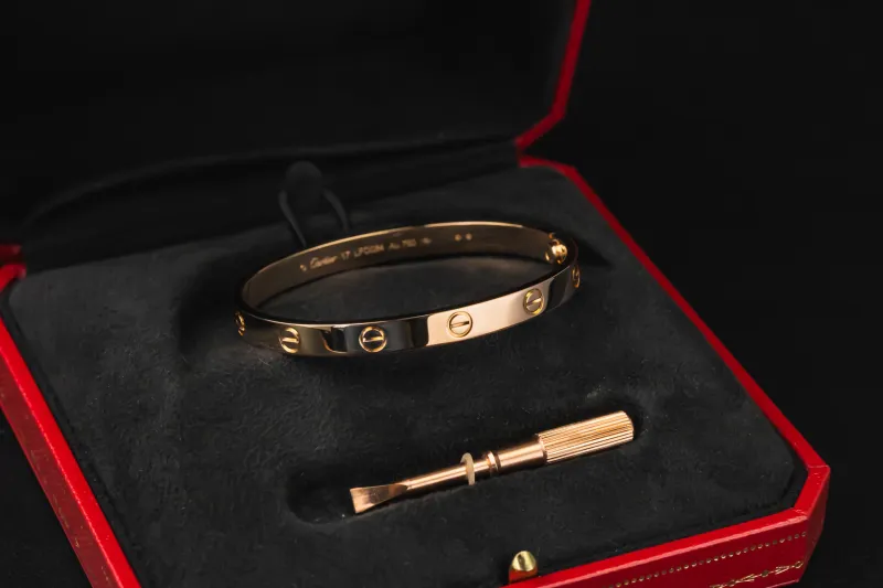 Cartier LOVE Classic 18ct Rose Gold Bracelet Size 17 30.6g Authentic Box