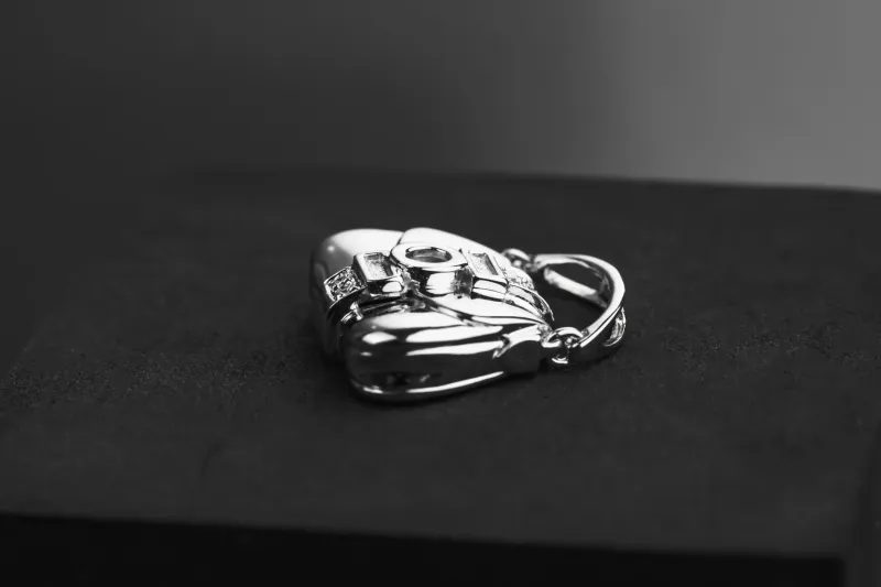 18ct White Gold Diamond Handbag Pendant