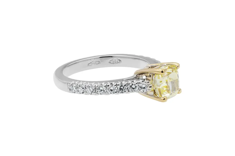 18ct White Gold Natural Fancy Yellow Diamond Ring 1.40ct VS1 GIA Certified