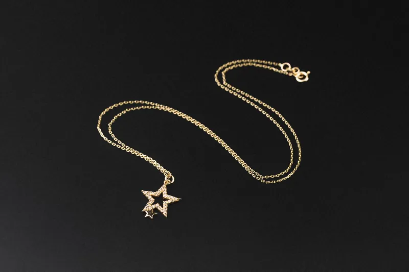 14ct Yellow Gold Cubic Zirconia Star Necklace 18" 2.45g