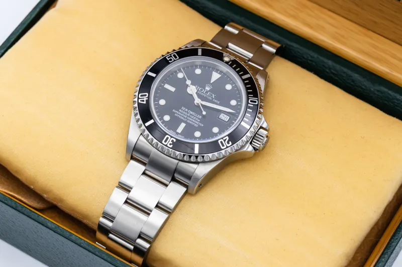 Rolex Sea-Dweller 4000 40mm Stainless Steel Oyster 16600 2001