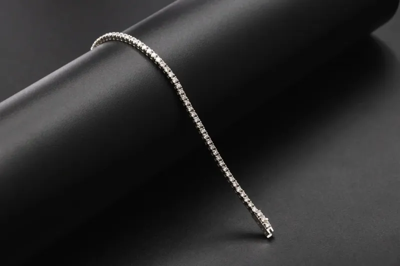 14ct White Gold Diamond Tennis Bracelet 2.40ct