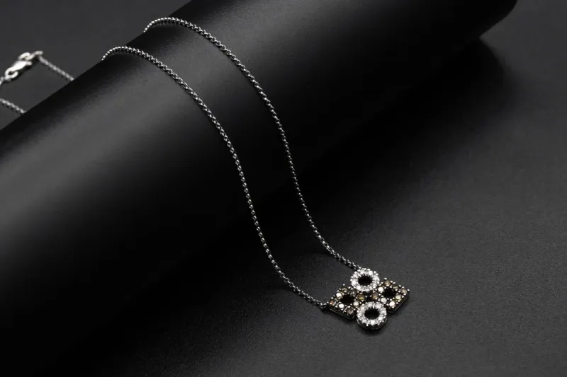 18ct White Gold Cognac & White Diamond Pendant Necklace 0.80ct