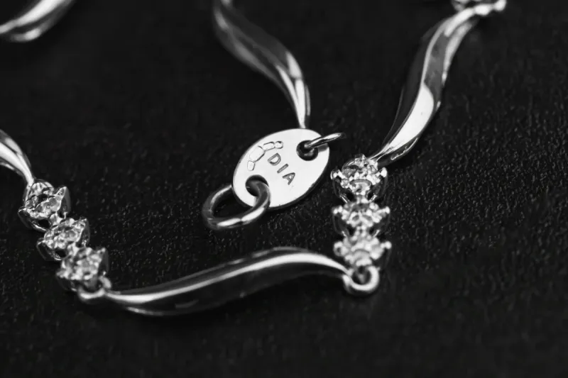 9ct White Gold Diamond Bracelet 0.21ct