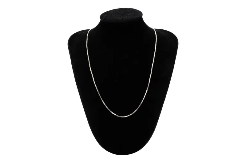 18ct White Gold Box Link Chain 4.6g 16"