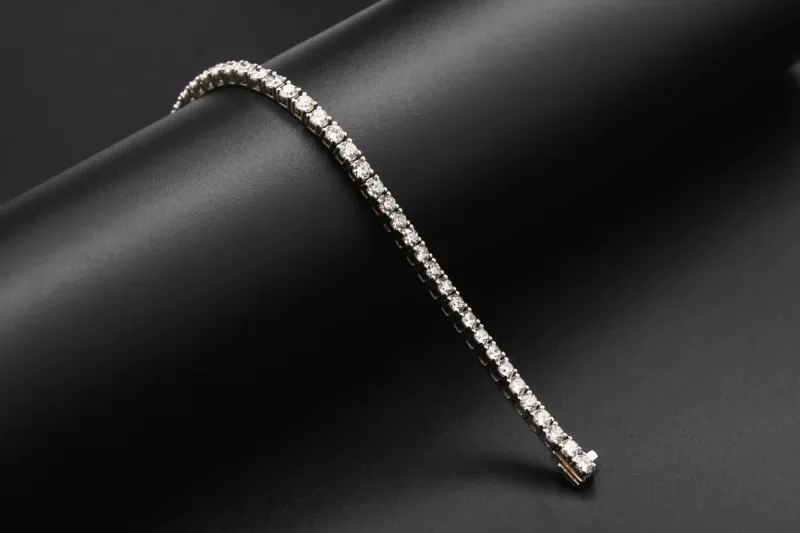 Above Earth 14ct White Gold Lab grown Diamond Tennis Bracelet 6.10ct