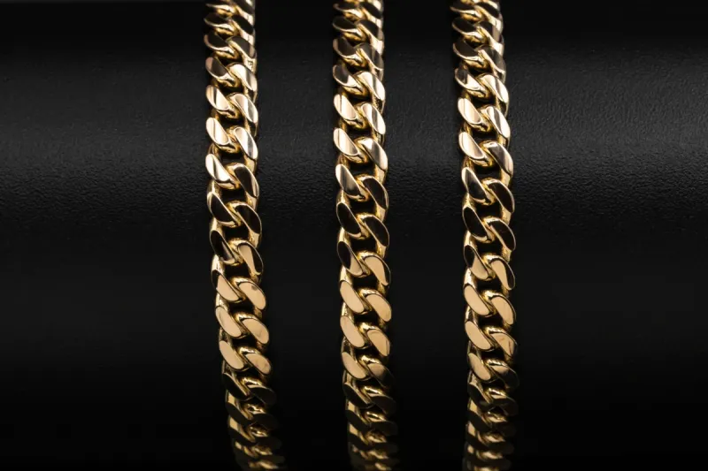 9ct Yellow Gold Flat Curb Chain 33.2g