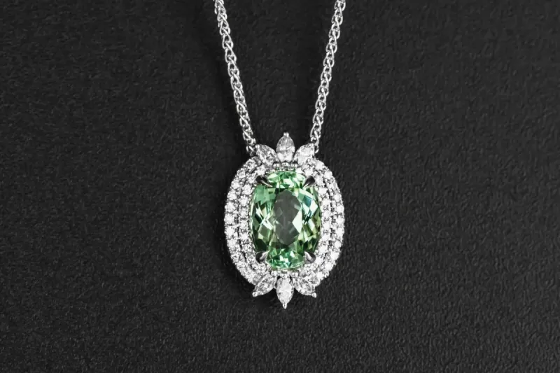 18ct White Gold Diamond & Green Topaz Necklace 0.41ct