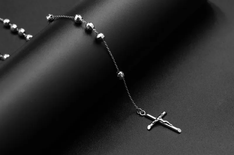 9ct White Gold Diamond Cut Rosary Beads 11.6g