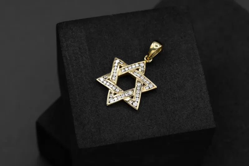 9ct Yellow Gold Diamond Star Of David Pendant 0.50ct