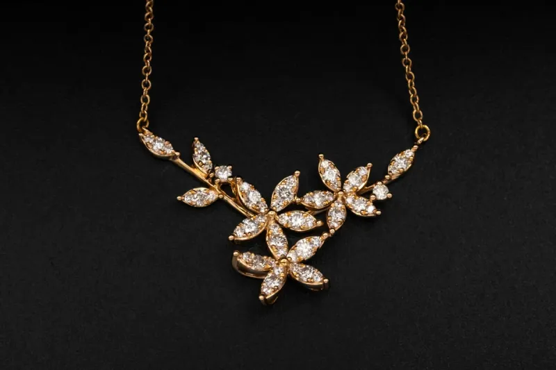 18ct Rose Gold Diamond Flower Necklace App 1cts