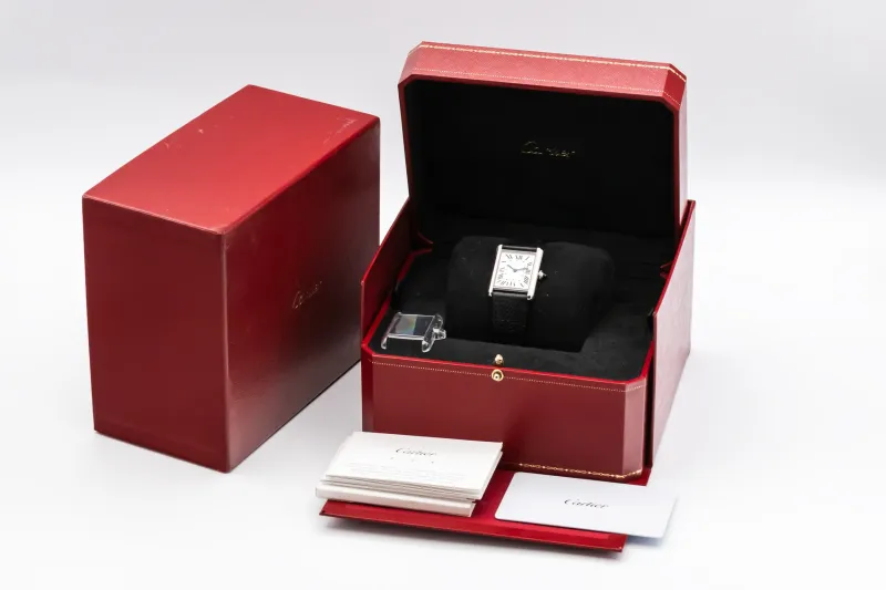 Cartier Tank Must Large 25.5mm Black Leather WSTA0041 2023