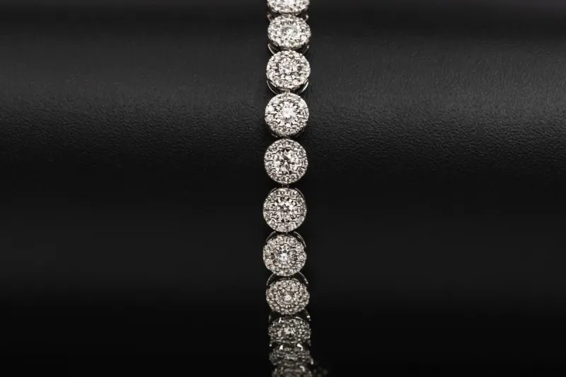 18ct White Gold Diamond Bracelet 3ct
