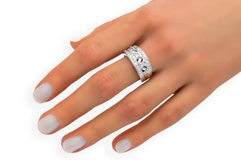 14ct White Gold Diamond Baguette, Princess & Brilliant Round Cut Ring 0.89ct