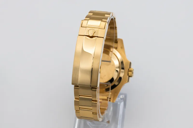 Rolex Submariner 40mm 18ct Yellow Gold Oyster 116618LB 2010