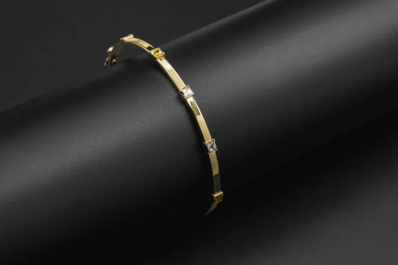 9ct Yellow Gold Multicolour Cubic Zirconia Bangle 4g