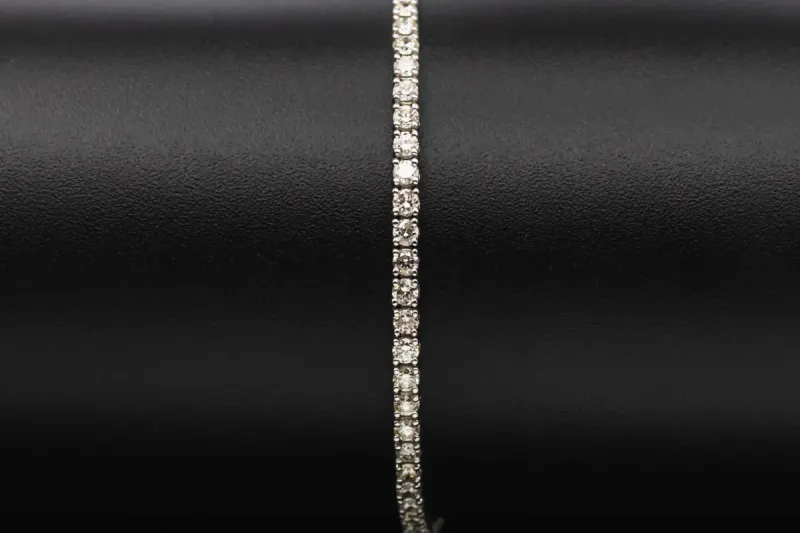 14ct White Gold Diamond Tennis Bracelet 3.40ct