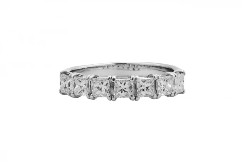 18ct White Gold Princess Cut Diamond 7 Stone Ring 1.05ct