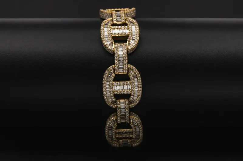 9ct Yellow gold diamond linked bracelet 65grams 25cts