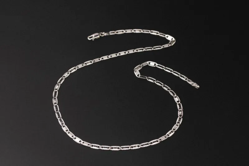 18ct White Gold Mariner Chain 16" 8.4g