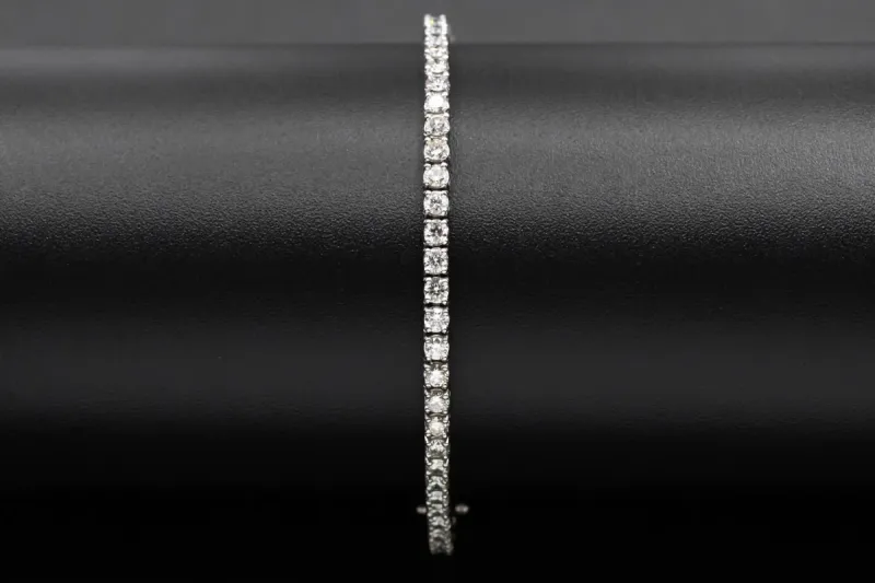 Platinum Diamond Tennis Bracelet Elegant Classic Line Design 3.96cts