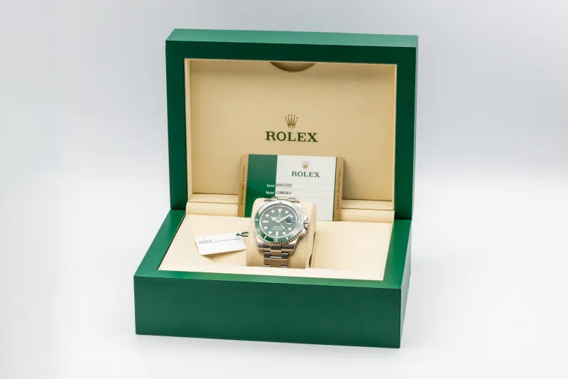 Rolex Submariner Date 40mm 'Hulk' Stainless Steel Oyster 116610LV 2016