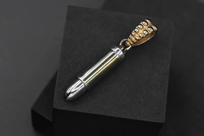 9ct Yellow And White Gold Bullet Pendant 11.2g