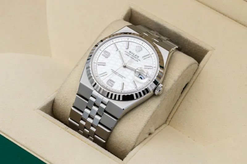 Rolex Land-Dweller 40mm Stainless Steel Flat Jubilee 127334 2026