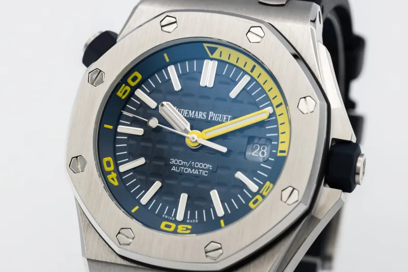Audemars Piguet Royal Oak Offshore Diver 42mm Blue Rubber 15710ST