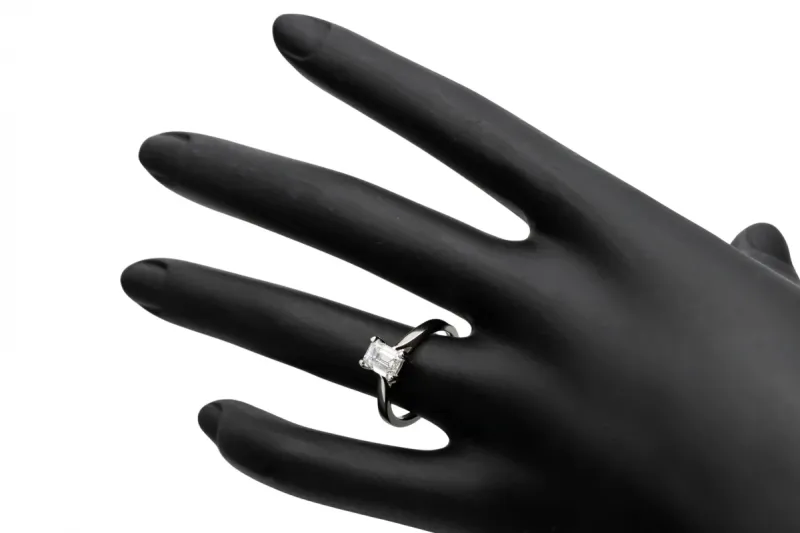 Platinum LAB Diamond Emerald Engagement Ring 1.06ct IGI Certified