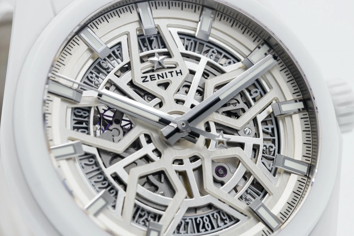 Zenith Defy Ceramic Skeleton 41mm White Rubber 49.9002.670/01.R792
