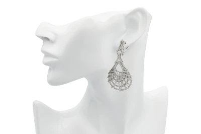 18ct White Gold Diamond Drop Down Earrings 8.70ct  34.3g