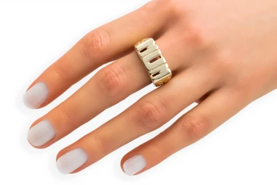 9ct Yellow Gold Mum Ring 8.9g