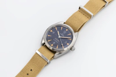 OMEGA Seamaster Railmaster 40mm Beige Fabric 220.12.40.20.01.001 2019