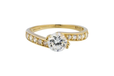 9ct Yellow Gold Cubic Zirconia Engagement Ring 1.9g