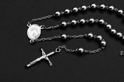 9ct White Gold Rosary Beads 21.2g