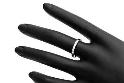 18ct White Gold Flat Court Wedding Band 2.1g