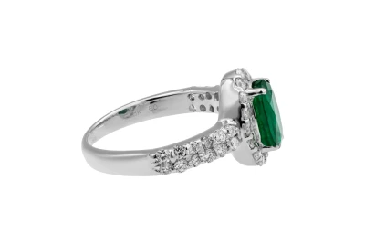 18ct White Gold Oval Emerald & Diamond Halo Engagement Ring 0.34ct