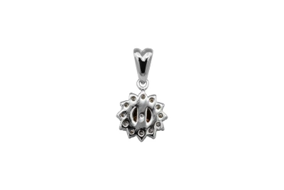 Browns 18ct White Gold Champagne Diamond Set Size N 11g