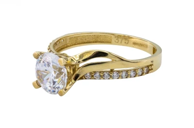 9ct Yellow Gold Cubic Zirconia Solitaire Ring