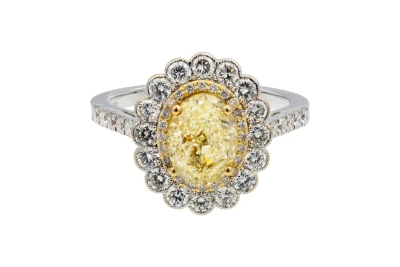 18ct White gold Fancy Light Oval Yellow Diamond Ring 2.78ct IGI Certified