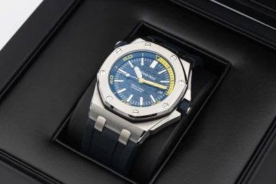 Audemars Piguet Royal Oak Offshore Diver 42mm Blue Rubber 15710ST