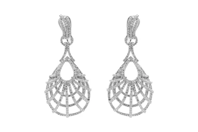 18ct White Gold Diamond Drop Down Earrings 8.70ct  34.3g