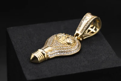 9ct Yellow Gold Cubic Zirconia Light Bulb Pendant