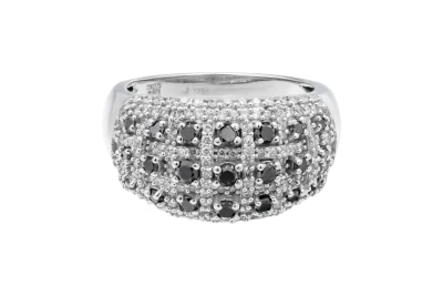 9ct White Gold Black & White Diamond Ring 0.68ct 6g