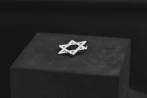 9ct White Gold Star Of David Pendant 1.1g 0.14ct